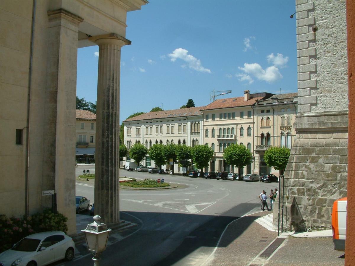 Casa Vacanza Piazza Marconi Вальдоббьадене Экстерьер фото